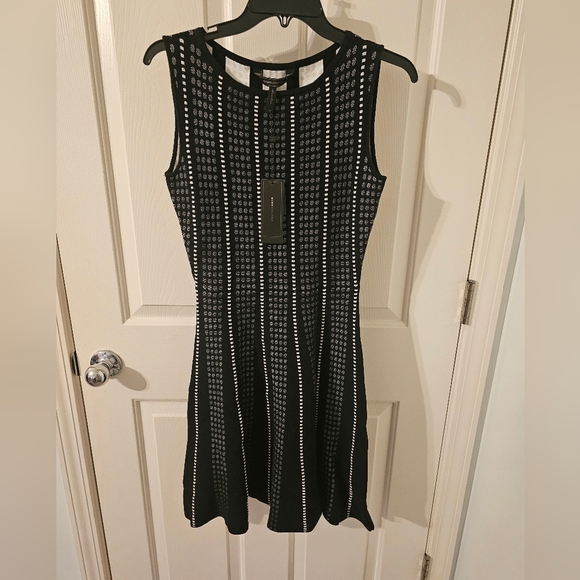 NWT BCBG MAXAZRIA VICTORIA SLEEVELESS A-LINE DRESS SIZE XS - Picture 1 of 5